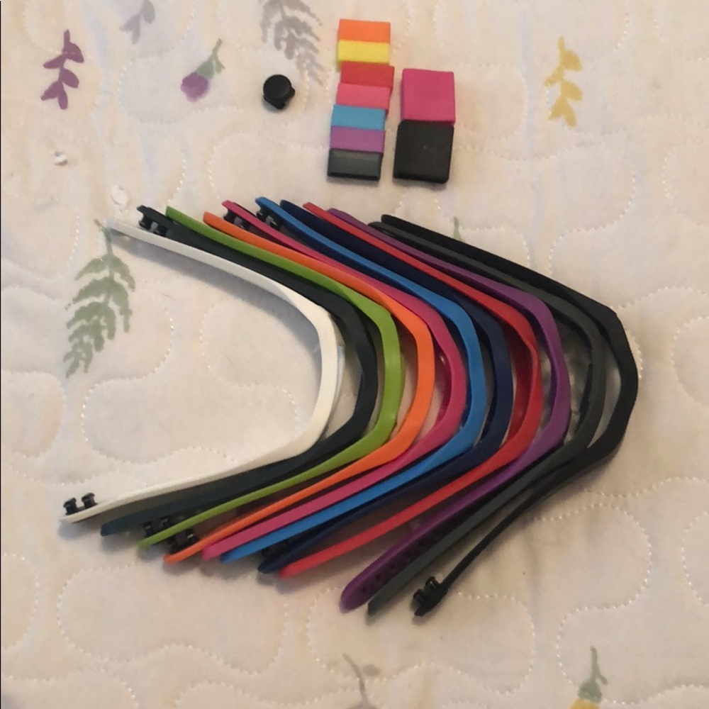 Fitbit I smile bands ! 💚💙💛